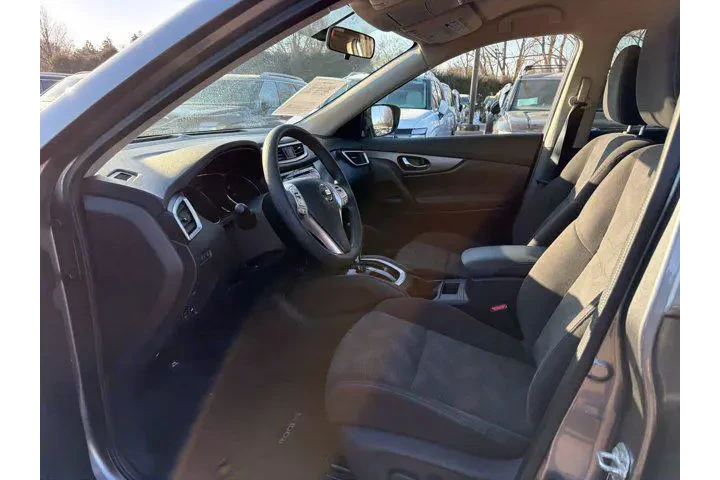 $14000 : Nissan Rogue 2016 AWD SV 4dr image 5