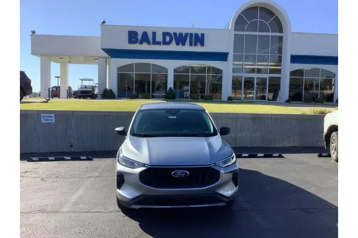 $27950 : Ford Escape 2023 AWD Active image 2