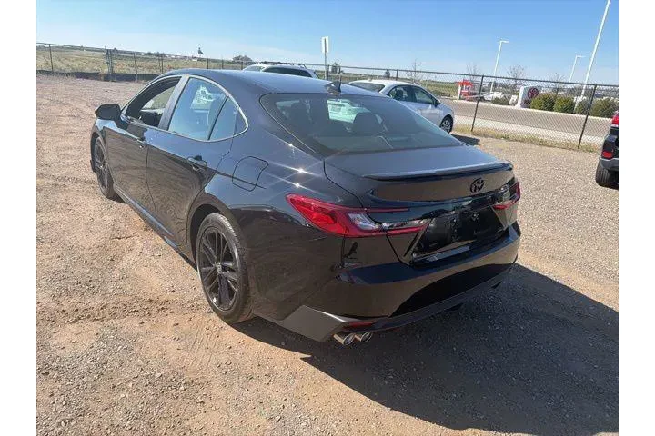 $38900 : Toyota Camry 2026 SE 4dr Sed image 3