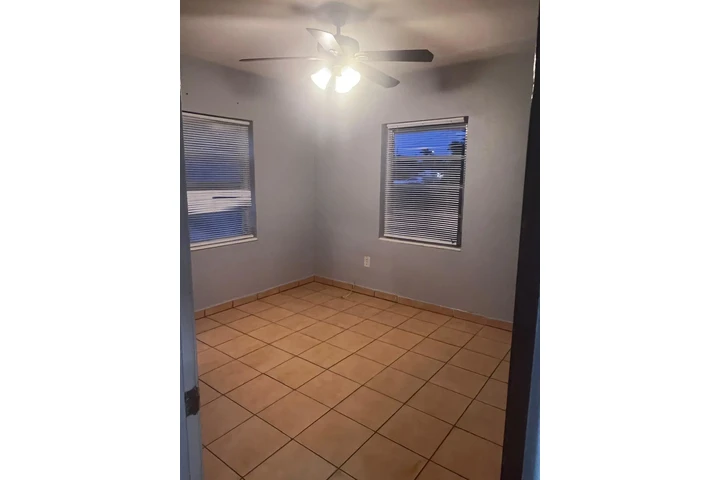 $2300 : Apartamento en renta image 4