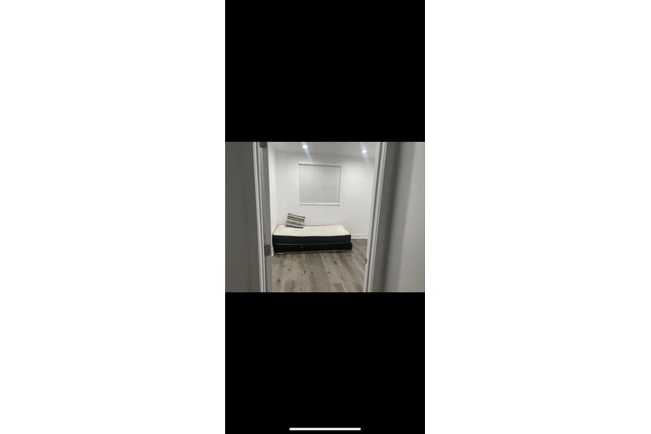 $900 : Se renta cuarto image 3