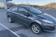 $11860 : PRE-OWNED 2019 FORD FIESTA SE thumbnail