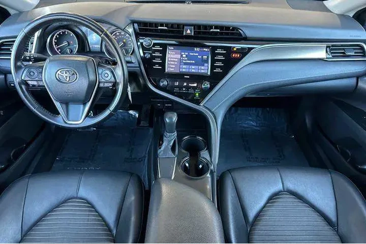 $17726 : Toyota Camry 2020 SE Nightsh image 5