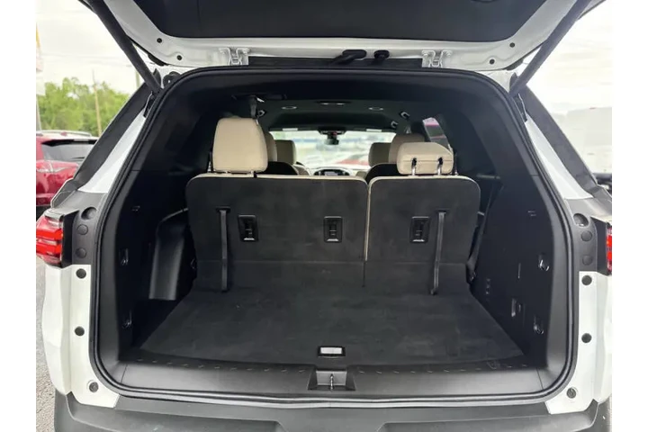 $18995 : 2022 Traverse LT Cloth image 9