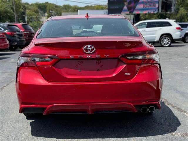 $18495 : 2021 Camry SE image 9