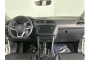 $21477 : 2022 Tiguan SE thumbnail