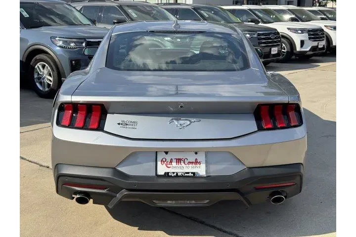 $29888 : Ford Mustang 2024 EcoBoost 2 image 6