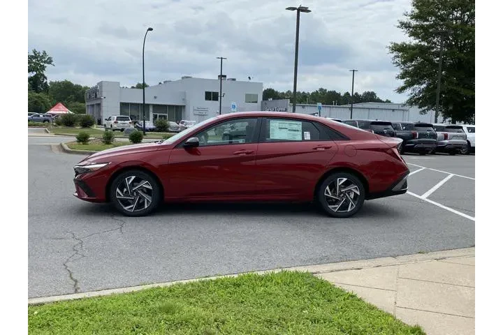 $27383 : Hyundai ELANTRA 2025 SEL Con image 4