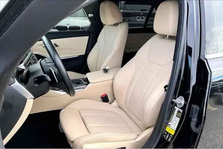 $26998 : BMW 3 Series 2021 AWD 330i x image 8
