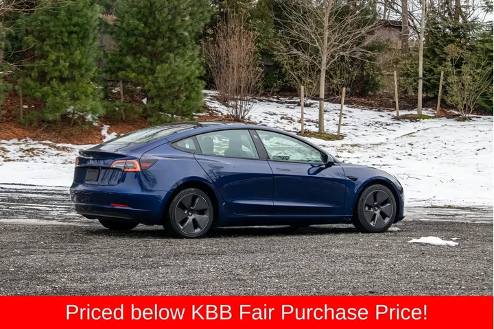 $18695 : Tesla Model 3 2022 4dr Sedan image 9