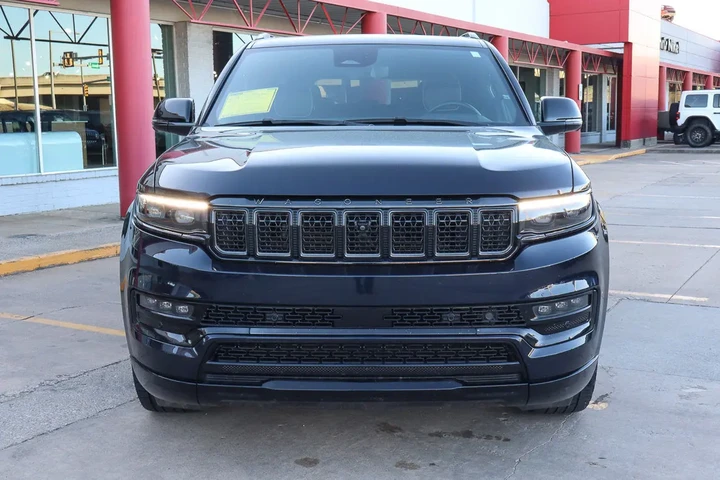 $64988 : 2024 Grand Wagoneer L Series image 3