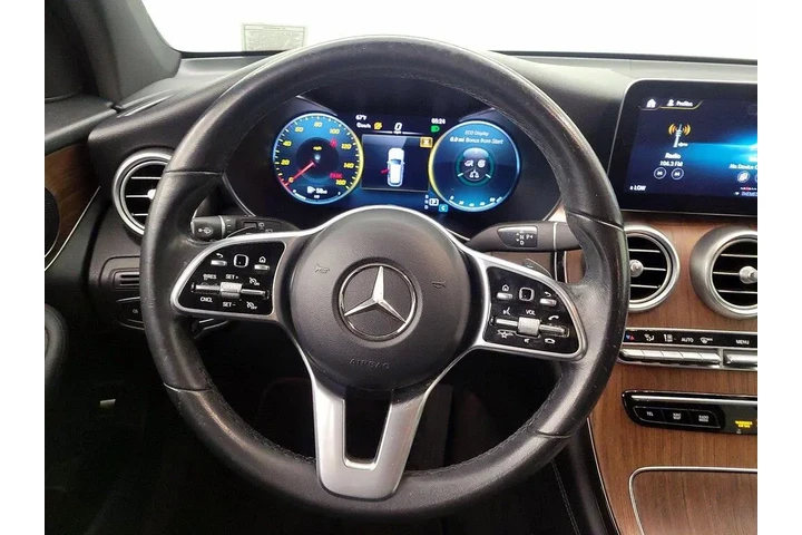 $24998 : Mercedes-Benz GLC 2021 GLC 3 image 10