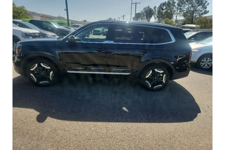 $34991 : Kia Telluride 2024 EX 4dr SU image 8