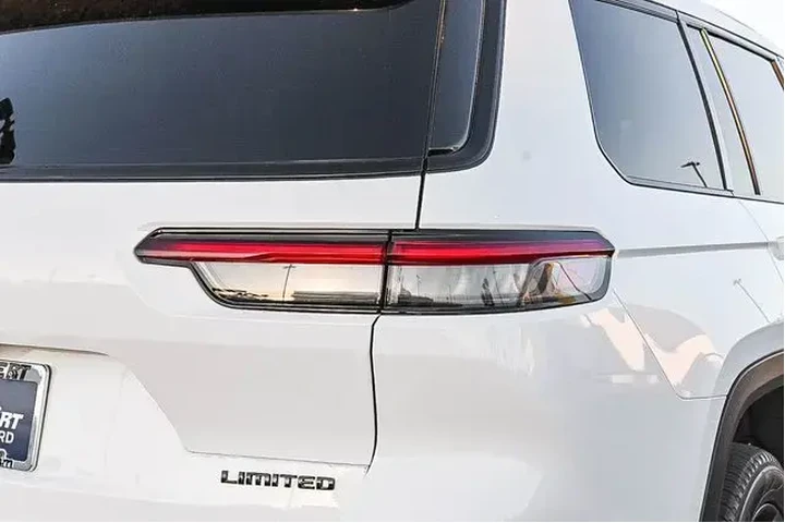 $39788 : Jeep Grand Cherokee L 2025 4 image 10