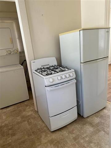 $800 : APARTMENT FOR RENT IN TORRANCE image 3