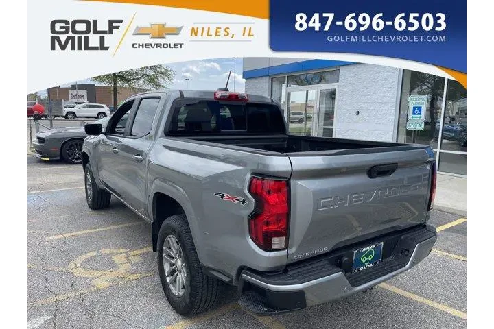 $30665 : Chevrolet Colorado 2023 4x4 image 8