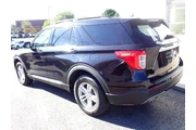 $30850 : Ford Explorer 2022 AWD XLT 4 thumbnail
