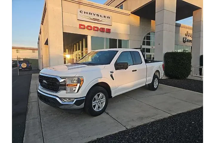 $28988 : Ford F-150 2021 4x2 XLT 4dr image 1