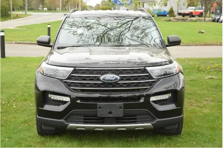 $31500 : Ford Explorer 2023 AWD XLT 4 image 2