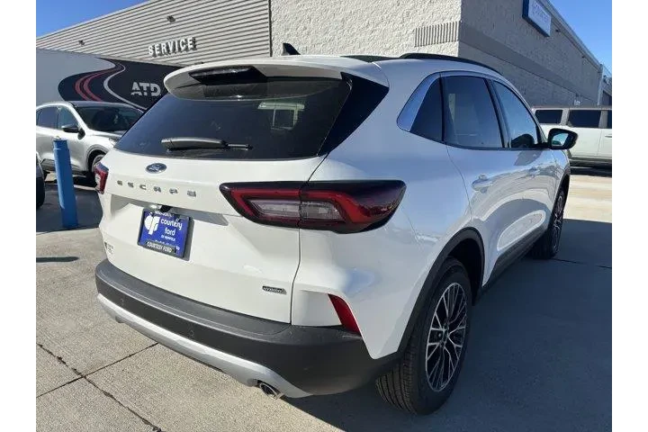 $35990 : Ford Escape Plug-In Hybrid 2 image 8