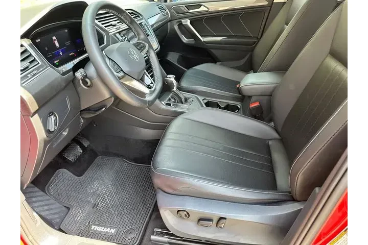 $20993 : Volkswagen Tiguan 2022 SE 4d image 9