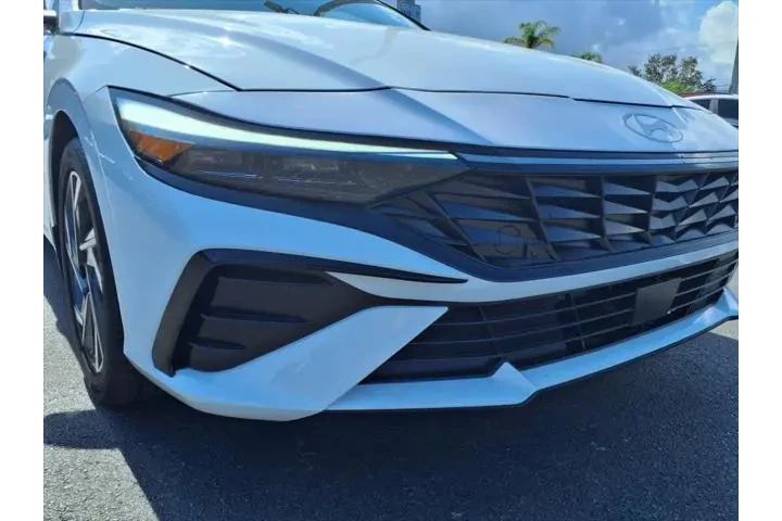 $19995 : Hyundai ELANTRA 2024 SEL 4dr image 9
