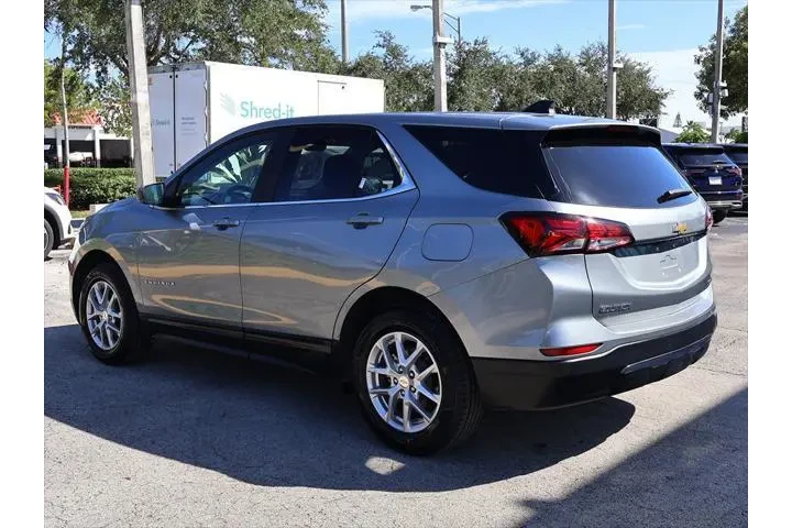$15990 : Chevrolet Equinox 2023 4x4 L image 7