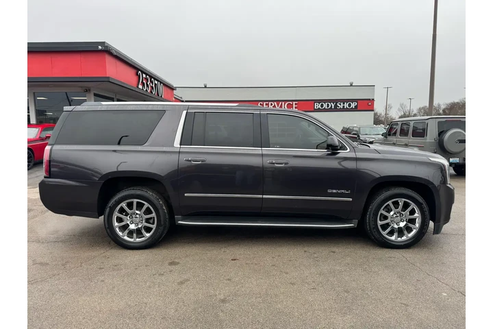 $16980 : 2016 GMC Yukon XL 4WD 4dr Den image 1