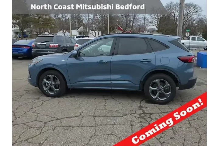 $24993 : Ford Escape 2023 AWD ST-Line image 1