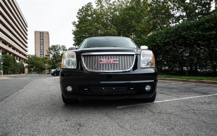 $13000 : 2009 GMC YUKON XL 1500 image 9