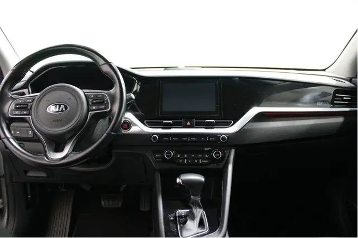 $20998 : Kia Niro Plug-In Hybrid 2020 image 2