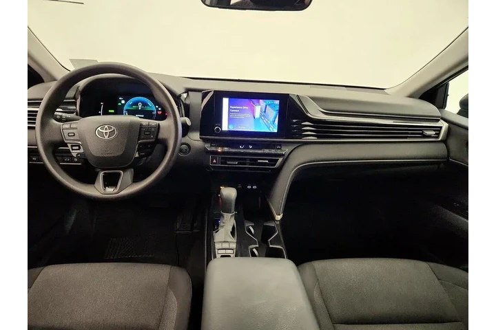 $29998 : Toyota Camry 2025 LE 4dr Sed image 9