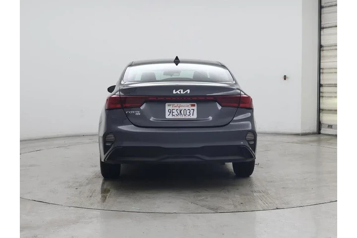 $16998 : Kia Forte 2023 LX 4dr Sedan image 6