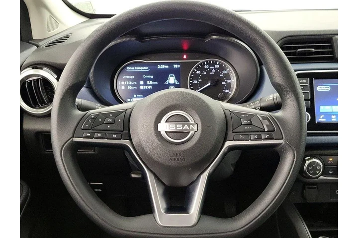 $18998 : Nissan Versa 2025 SV 4dr Sed image 10