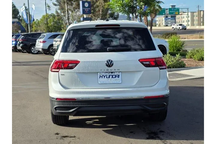 $21500 : Volkswagen Tiguan 2023 SE 4d image 6