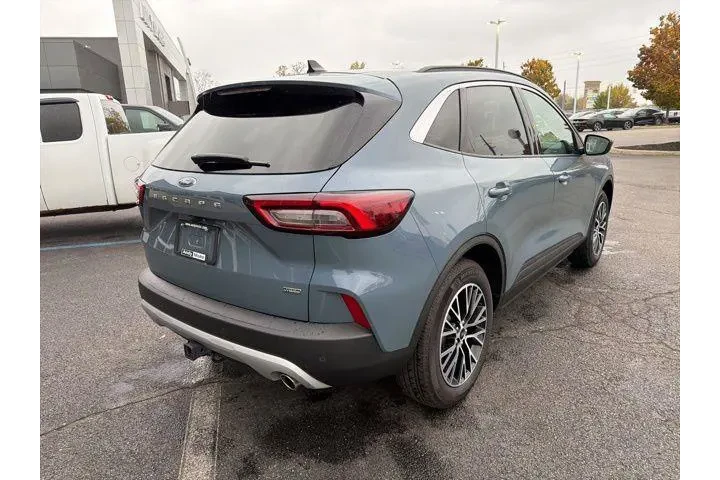 $27673 : Ford Escape Plug-In Hybrid 2 image 5
