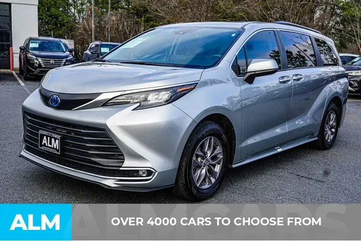 $36420 : Toyota Sienna 2024 XLE 8-Pas image 3