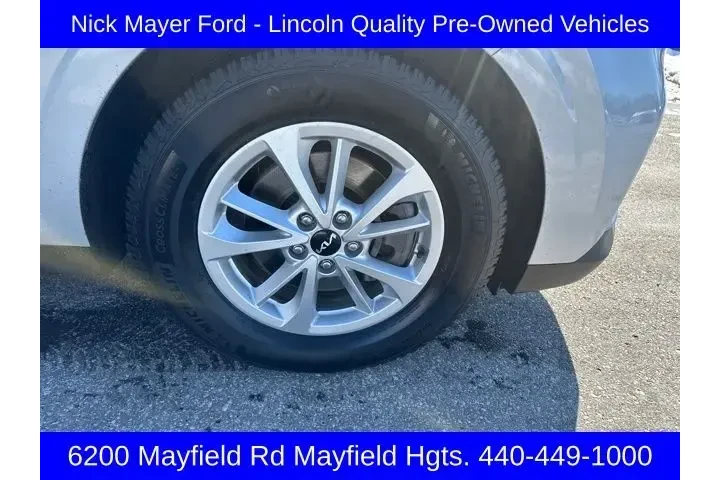 $24970 : Kia Carnival 2022 LX 4dr Min image 9