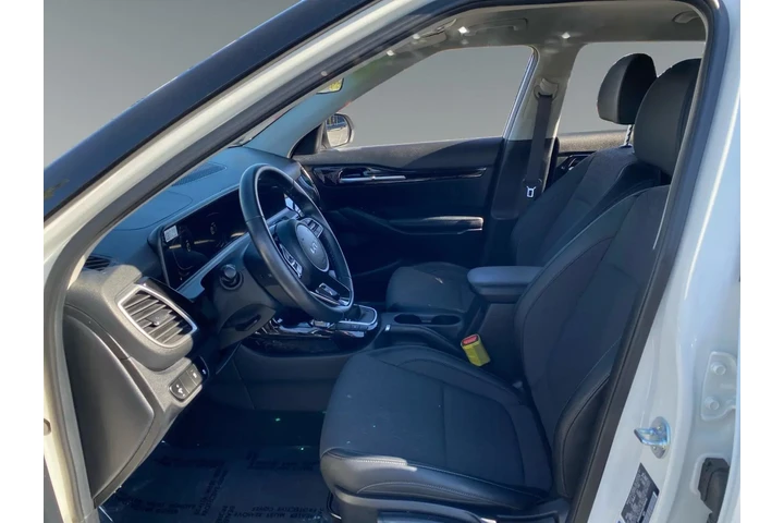 $31062 : Kia Seltos 2025 S 4dr SUV image 9