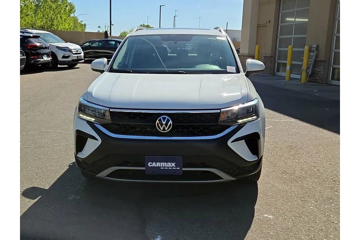 $19998 : Volkswagen Taos 2022 SE 4dr image 2