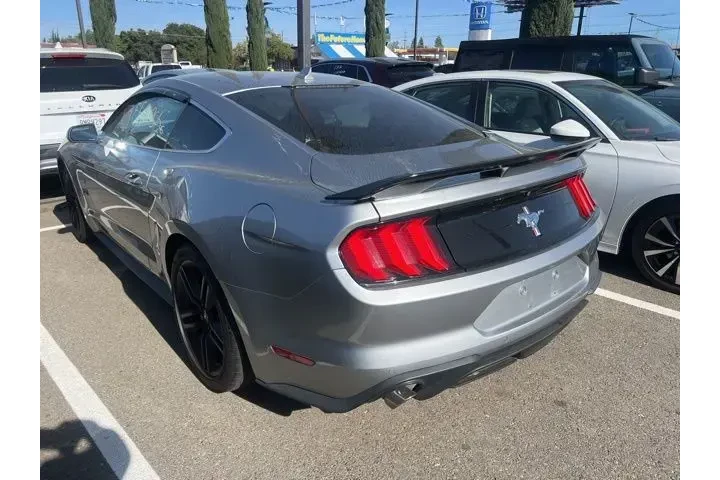 $23988 : Ford Mustang 2021 EcoBoost 2 image 7