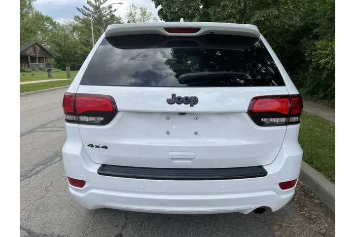 $18997 : 2018 Grand Cherokee Altitude image 8