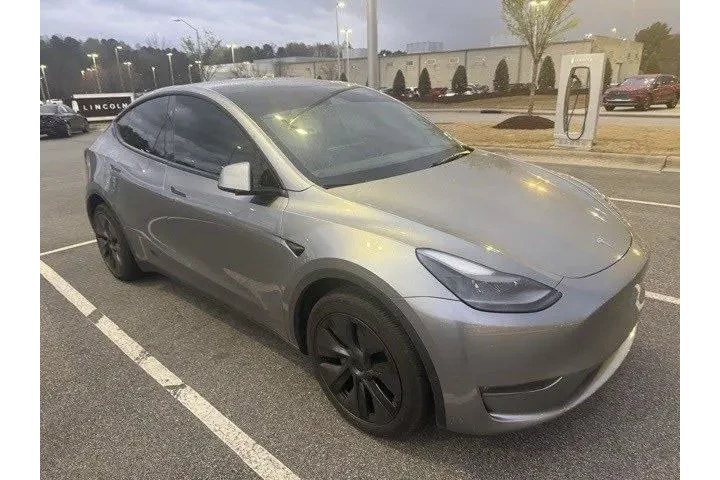 $38421 : Tesla Model Y 2025 AWD Long image 5