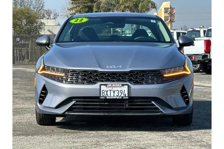 $23990 : Kia K5 2022 LX 4dr Sedan image 8