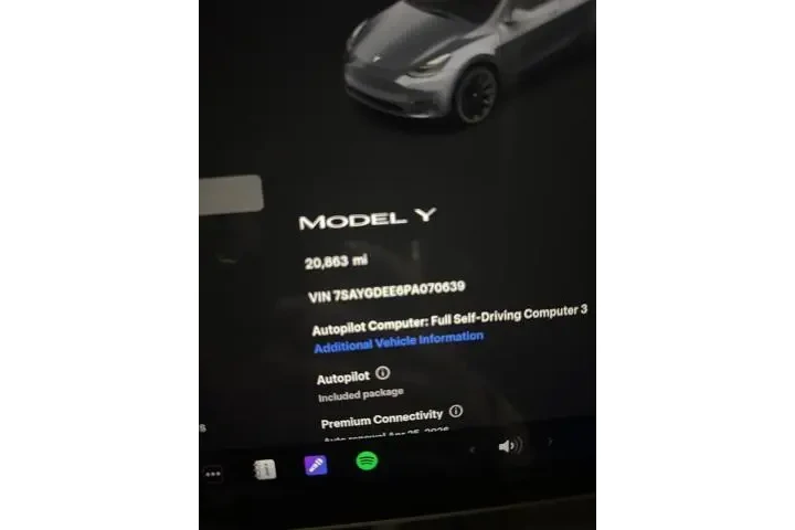 $29500 : Tesla Model Y 2023 AWD 4dr C image 7