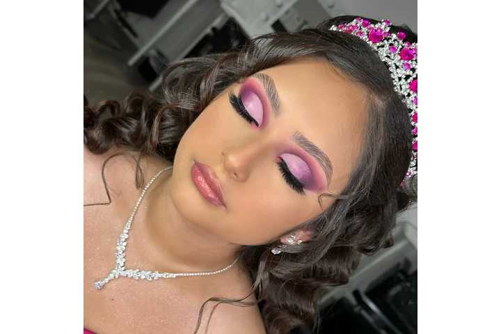 Pro Hair & Makeup image 7