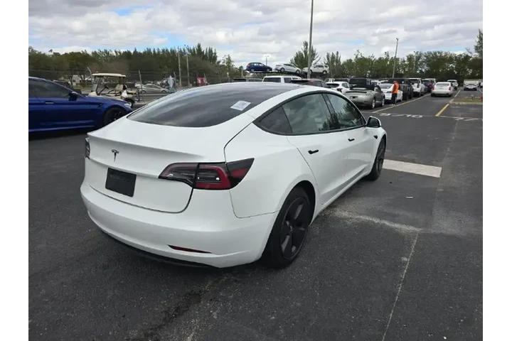 $21990 : Tesla Model 3 2023 4dr Sedan image 4
