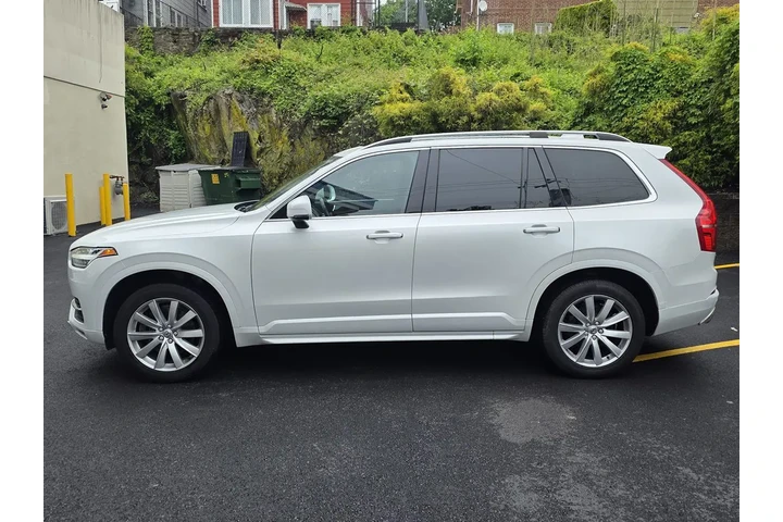 $15995 : 2016 XC90 T6 Momentum image 3