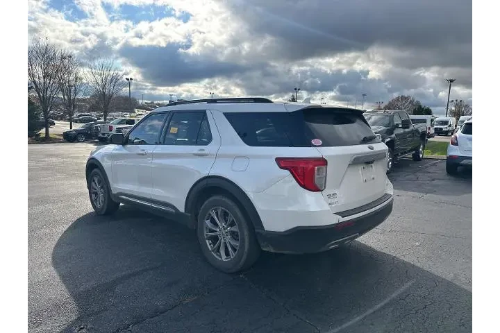 $20379 : Ford Explorer 2020 AWD XLT 4 image 5