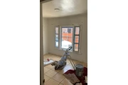 Pintor de exterior y interior thumbnail